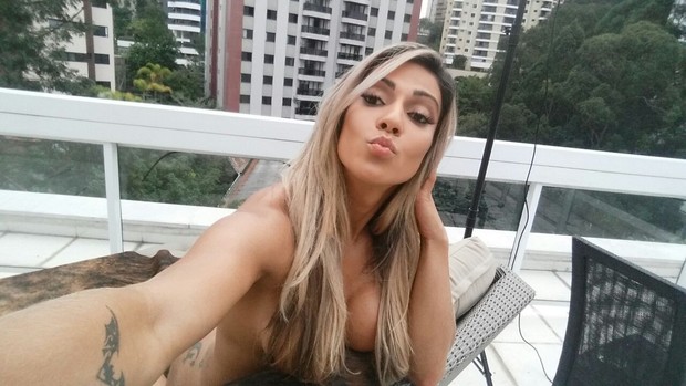 Verônica Araújo posa para a Sexy (Foto: CO ASSESSORIA/ DIvulgação)
