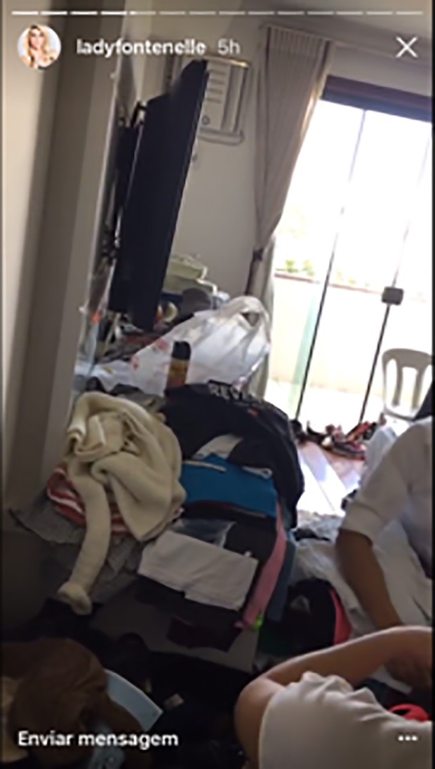 Arrumação no closet de Antônia Fontenelle (Foto: Reprodução / Instagram)