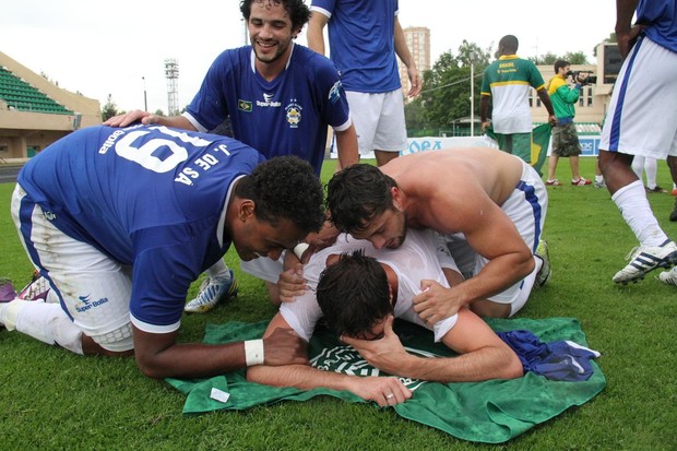 Futebol de artistas na Rússia (Foto: Cleomir Tavares / Divulgação)