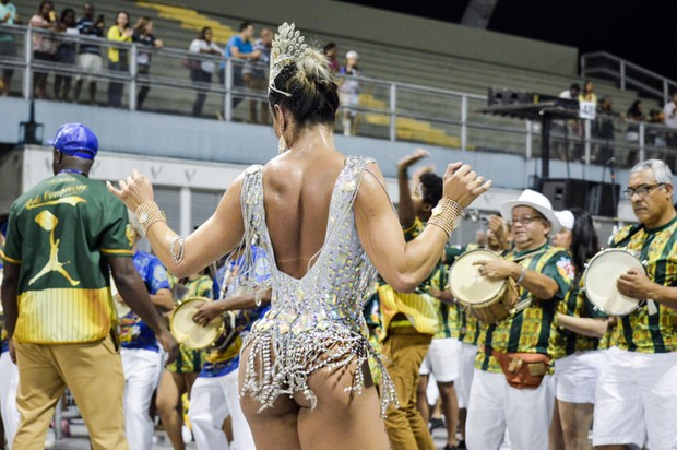 Priscila Santtana, madrinha de bateria da Acadêmicos do Tatuapé (Foto: Divulgação / MF Press Global)