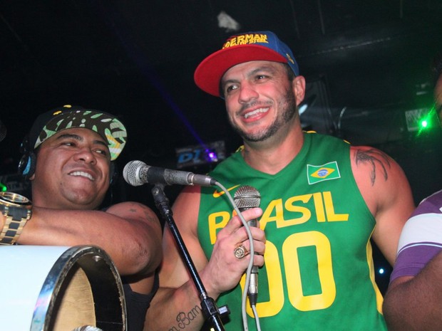 Kléber Bambam em boate no Rio (Foto: Gabriel Rangel/ Ag. News)