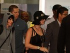 Katy Perry chega ao Rio de Janeiro para divulgar filme