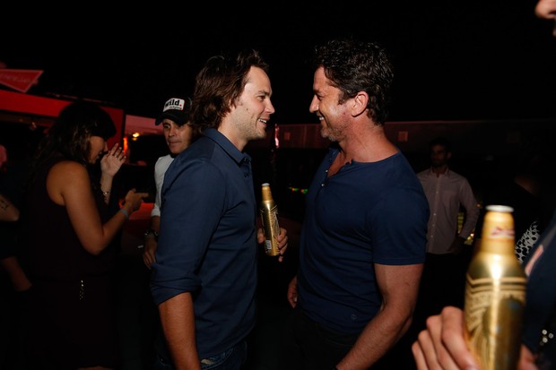 Taylor Kitsch e Gerard Butler em festa na Zona Sul do Rio (Foto: Felipe Panfili/ Ag. News)