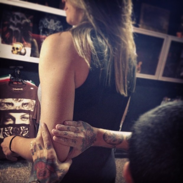 Fernanda Gentij anuncia que vai fazer nova tatuagem (Foto: Reprodução/Instagram)