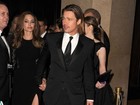 Brad Pitt diz que dá refrigerante no café da manhã para acordar filhos