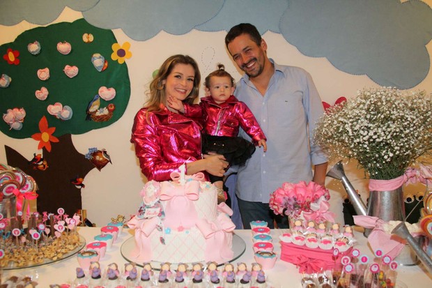 Aniversário de Cecília, filha de Bianca Castanho (Foto: Cleomir Tavares / Divulgação)