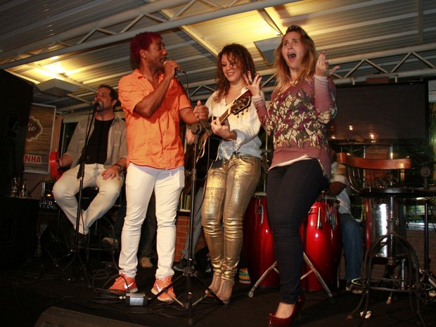 Ivo Meirelles, Luka e Andréia Sorvetão em festa no Rio (Foto: Isac Luz/ EGO)