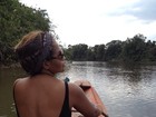 Gaby Amarantos relembra a infância durante passeio de barco: 'Emoção'