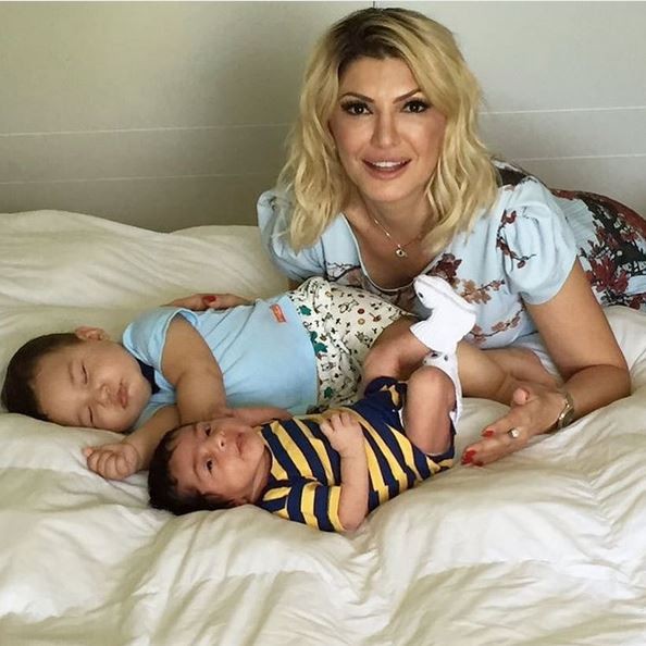 Antônia Fontenelle posa com filho e neto (Foto: reprodução/Instagram)