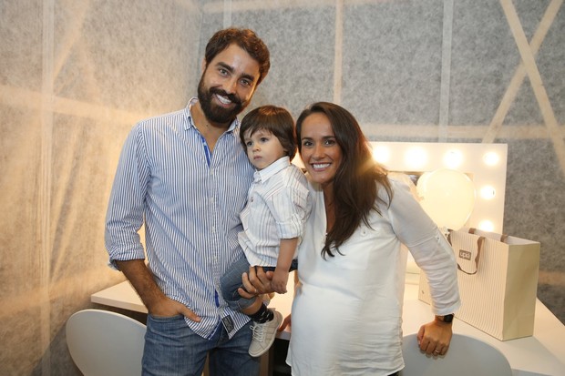 Ricardo Pereira com a família (Foto: Felipe Panfili / AgNews)