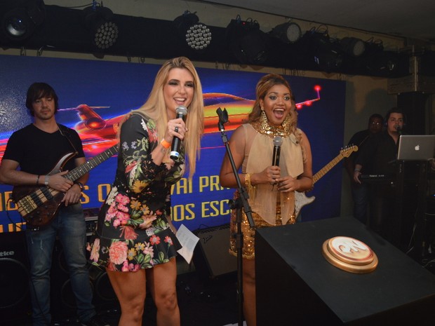 Ex-BBB Aline e Gaby Amarantos em evento no Recife, em Pernambuco (Foto: Felipe Souto Maior/ Ag. News)