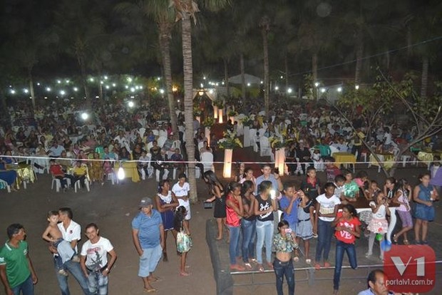 A produção do evento calcula que entre 5 e 6 mil pessoas presenciaram o enlace (Foto: Divulgação/Sergio Alves Portal V1)