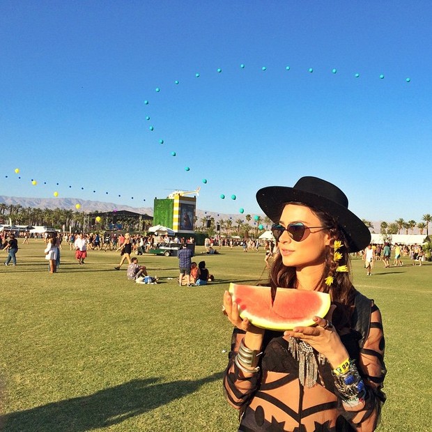 Thaila Ayala no festival Coachella, na Califórnia, nos Estados Unidos (Foto: Instagram/ Reprodução)