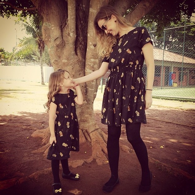 Fernanda Rodrigues com a filha (Foto: Instagram / Reprodução)