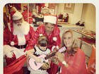Rafa Justus ganha violão rosa de presente da avó Helô Pinheiro