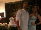 Ex-BBBs Aline Gotschalg e Fernando Medeiros comemoram casamento