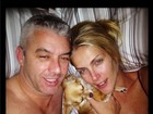 Ana Hickmann posta foto na cama com marido e sem maquiagem