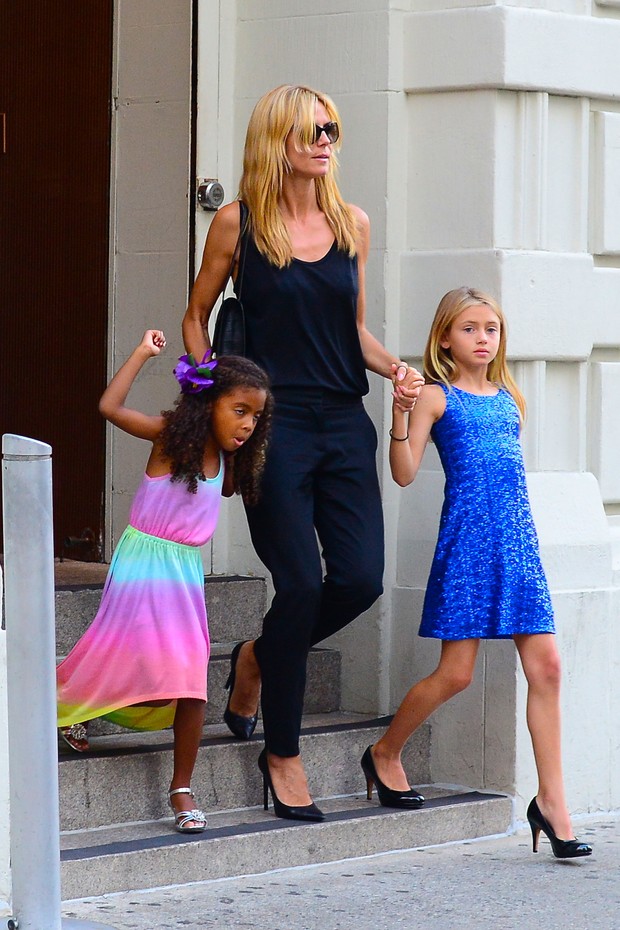 Heidi Klum e as filhas  (Foto: Splash News/AKM-GSI / AKM-GSI )