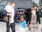 Ben Affleck e Jennifer Garner vão com os filhos a igreja