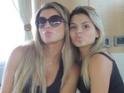Babi Rossi faz biquinho com a irmã para foto: 'Brigamos e nos amamos'