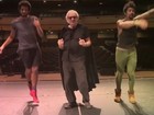 Ney Latorraca faz paródia de 'Deu Onda' para divulgar musical 'Vamp'