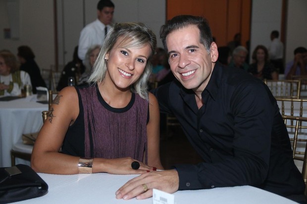 Leandro Hassum e a mulher, Karina Gomes (Foto: Daniel Pinheiro/AgNews)