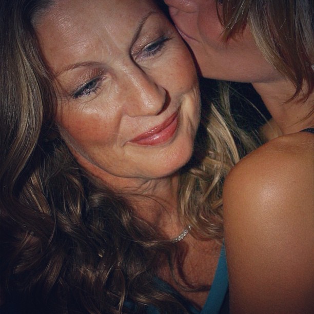 Gisele Bundchen e a mãe (Foto: Instagram/Reprodução)