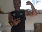 Leandro Hassum posa magrinho e mostra bíceps: 'Estou me exibindo'