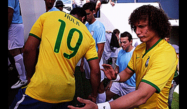 Hulk e David Luiz (Foto: Reprodução)