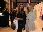 Luana Piovani e Carol Marra posam estilosas em evento de moda no Rio