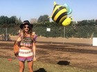 Thaila Ayala comemora aniversário no Coachella