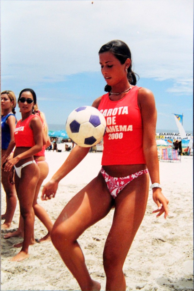 Maria Luiza Daudt aos 20 anos no concurso Garota de Ipanema 2000 (Foto: Cleomir Tavares/Divulgação)