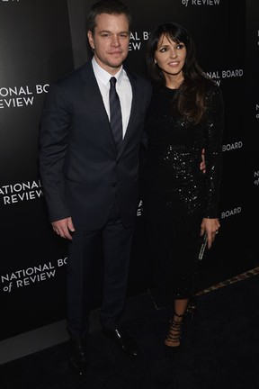 Matt Damon e Luciana Barroso em evento em Nova York, nos Estados Unidos (Foto: Dimitrios Kambouris/ Getty Images/ AFP)