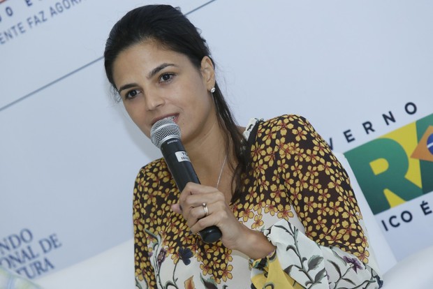 Emanuelle Araújo na coletiva do filme "As Ventos que Virao" (Foto: Roberto Filho/AgNews)