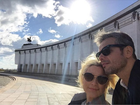 Otaviano Costa e Flávia Alessandra seguem viagem pela Rússia