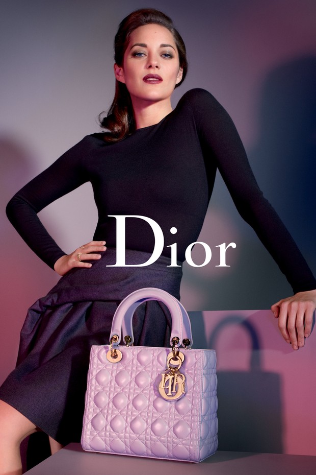 Marion Cotillard posa para a Dior (Foto: Divulgação)