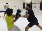 Malvino Salvador luta boxe: 'Mais um treininho!'