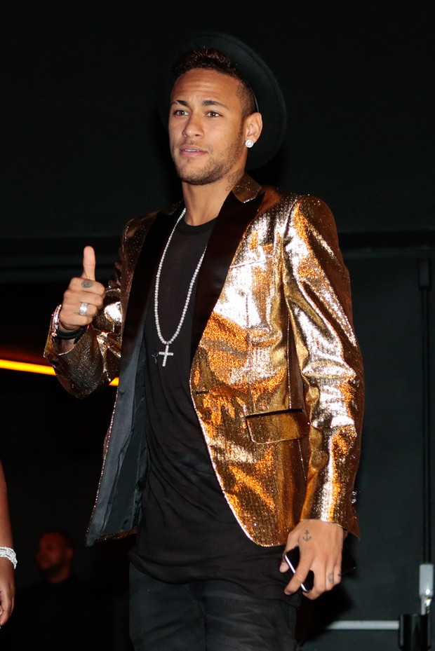 Neymar na festa da irmã, Rafaella Santos (Foto: RAFAEL CUSATO/Brazil News)