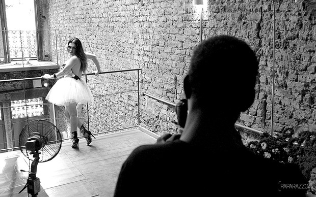 Making of Simony posa para o Paparazzo (Foto: Mariana Gibara / Paparazzo)