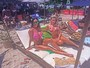 Veridiana Freitas e Carol Muniz mostram seus corpões na praia