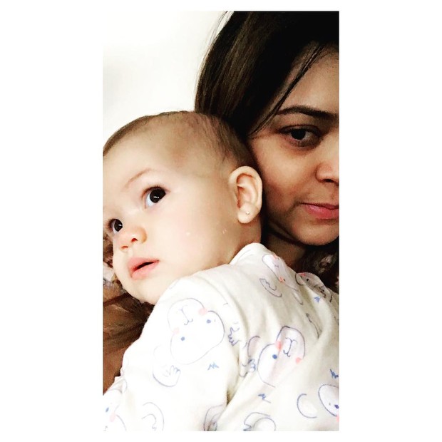 Preta Gil e a neta (Foto: Reprodução / Instagram)