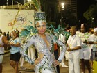 Quitéria Chagas brilha em desfile do Império e conta: 'Perdi 40 quilos'
