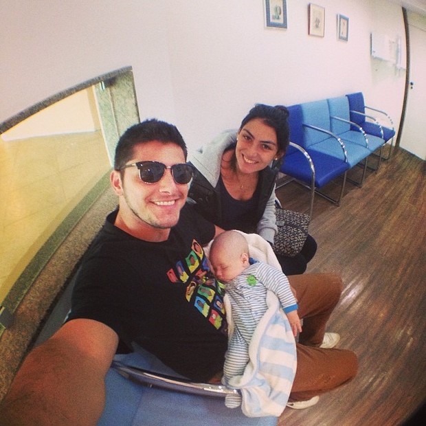 Bruno gissoni com o sobrinho (Foto: Reprodução/Instagram)