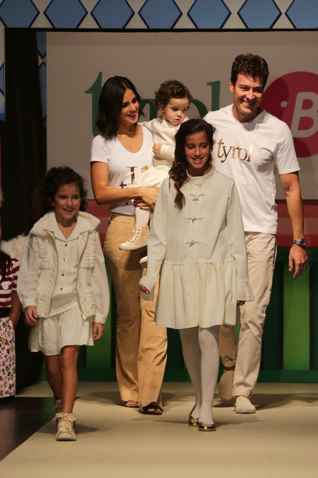 Vera Viel, Rodrigo Faro e as filhas (Foto: Léo Franco e Denilson Santos/AgNews )