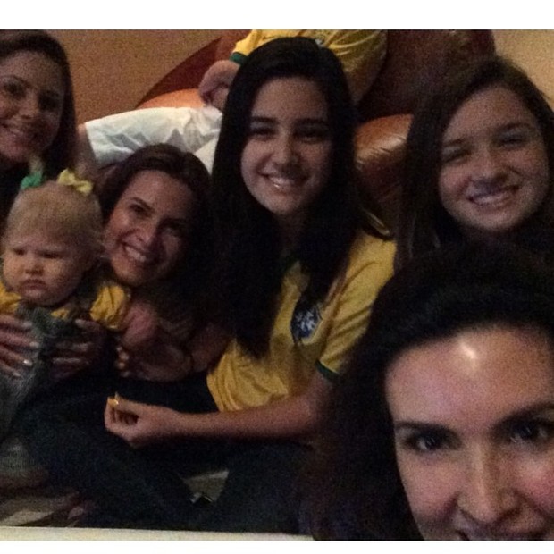 Fatima Bernardes e familia (Foto: Reprodução/ Instagram)