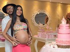 MC Pocahontas, aos noves meses de gravidez, faz chá de bebê para Vitória