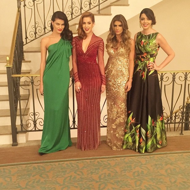 Isabeli Fontana, Sophia Abrahao, Carol Magalhaes e Lia Camargo (Foto: Instagram / Reprodução)