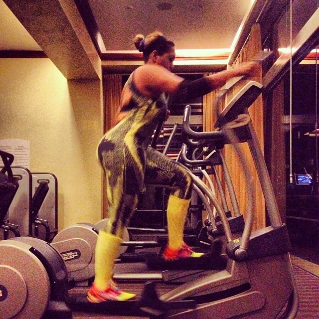 Gaby Amarantos se exercita de madrugada (Foto: Instagram/ Reprodução)