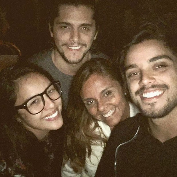 Yanna Lavigne, Bruno Gissoni, Ana Paula Sang e Rodrigo Simas (Foto: Instagram/ Reprodução)