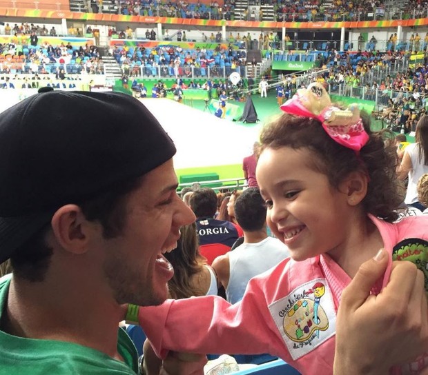 José Loreto se diverte durante luta de judô na Olimpíada Rio 2016 (Foto: Reprodução/Instagram)